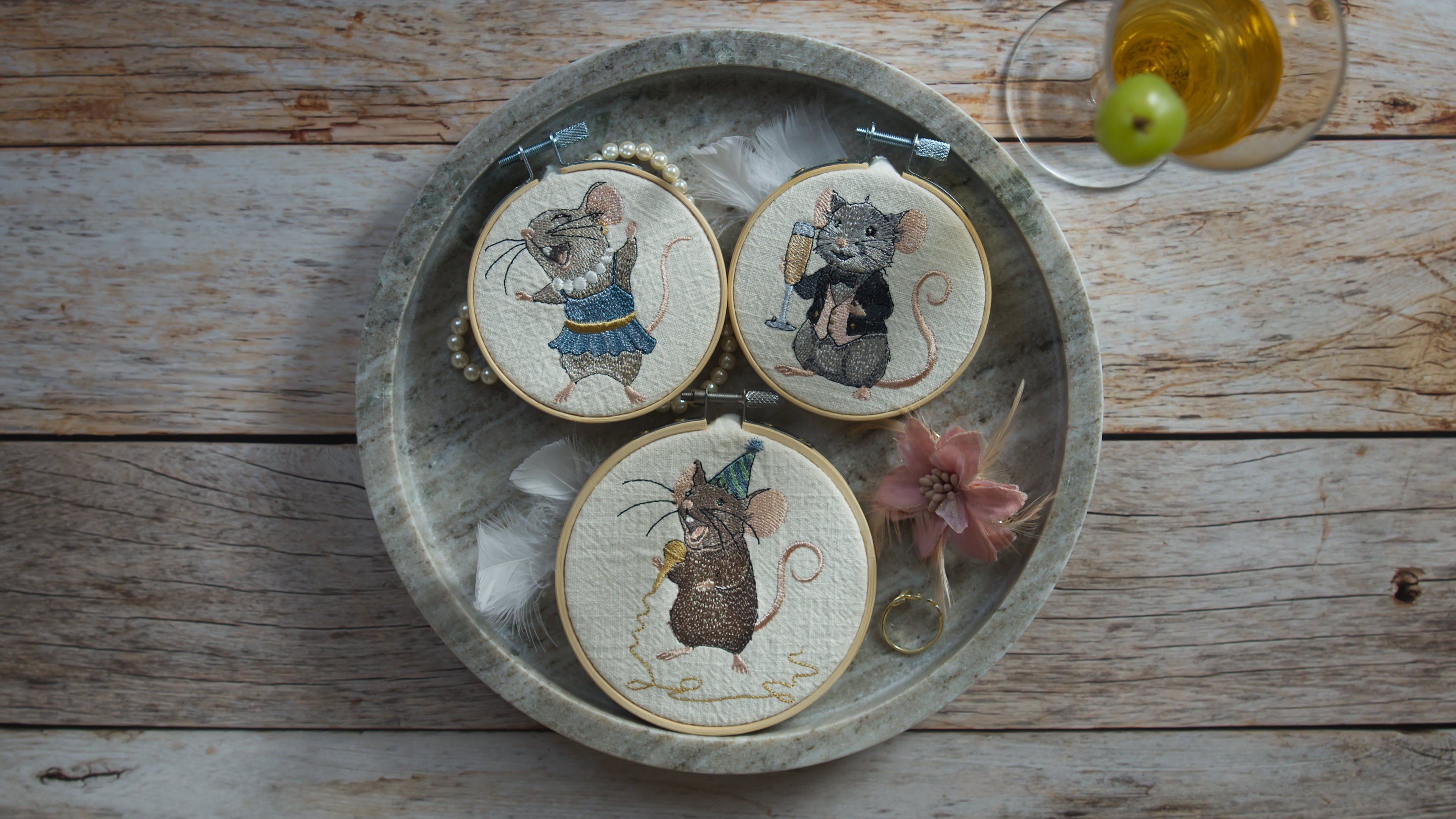 Stickdateien Serie Partymäuse für Deine Silvester- oder Geburtstagsfeier