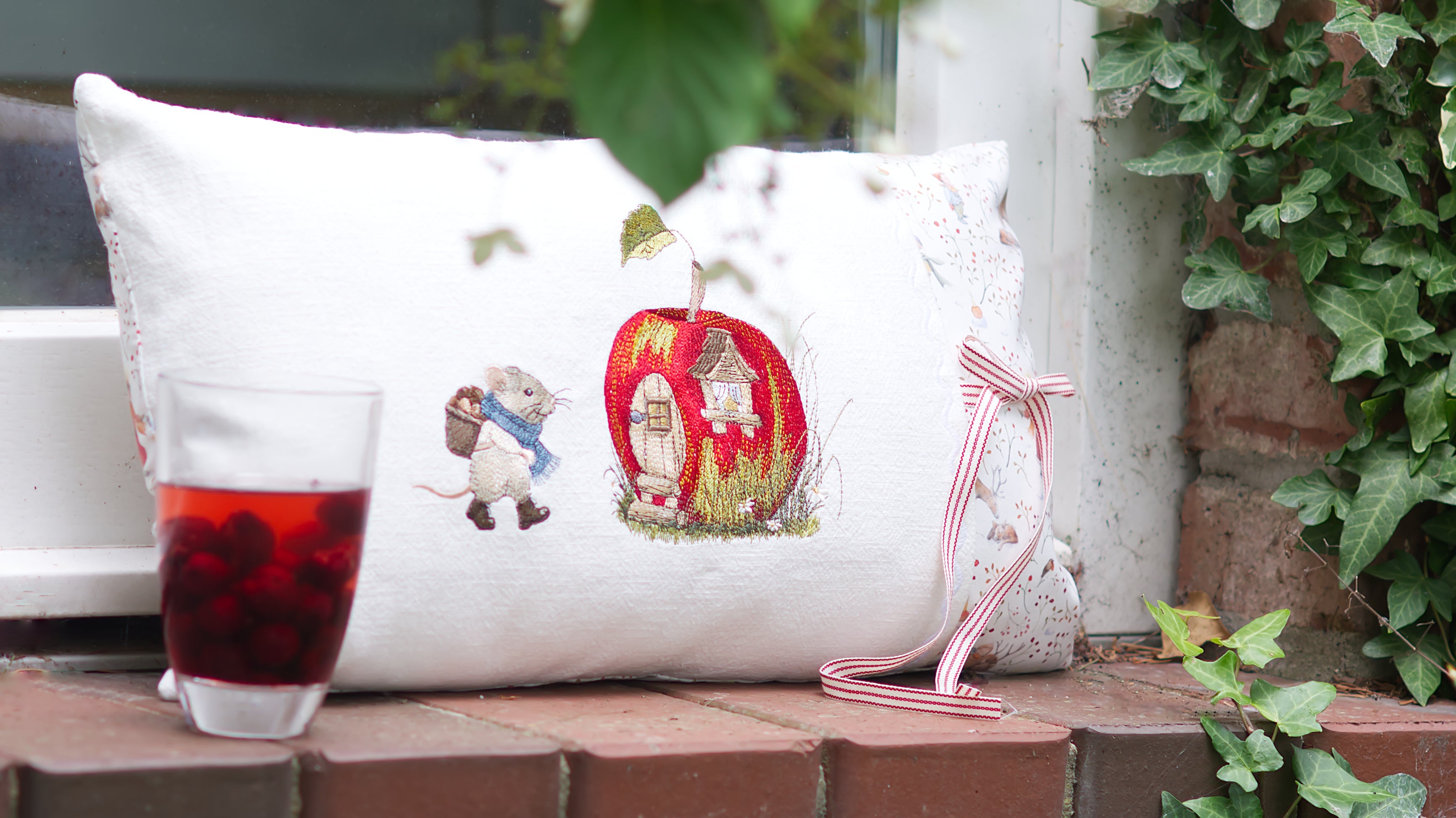 Apfelhaus & Nussmaus – liebevolle Stickdateien, die Geschichten erzählen