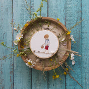 Stickdatei Junge sucht Muscheln