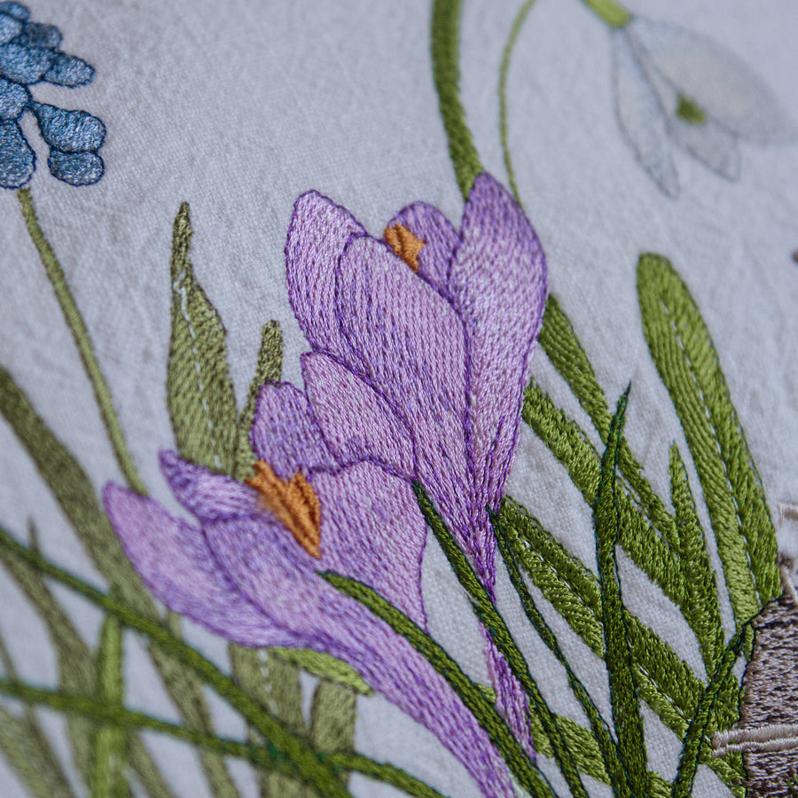 Stickdatei Frühblüherwiese mit Feldlerche