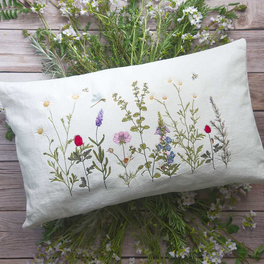 Stickdatei Maschinensticken Kräuterwiese Frühling Sommer Herbst Cora Design