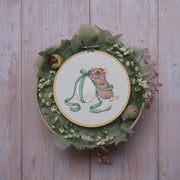 Stickdatei Maus mit Ei