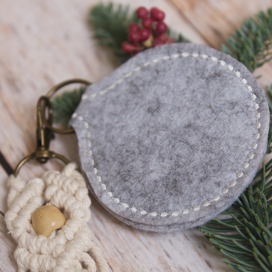 ITH Stickdatei Schlüsselanhänger mit Wichtelmaus