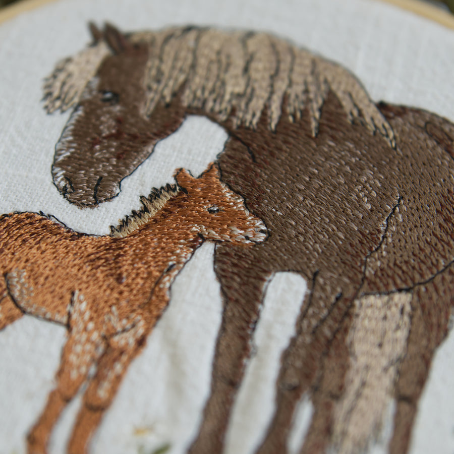Stickdatei Stute und Fohlen