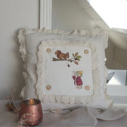 Stickdatei Bundle Herbstspaziergang Kissen mit Rüschen und Stickdateien Maus und Eichhörchnchen