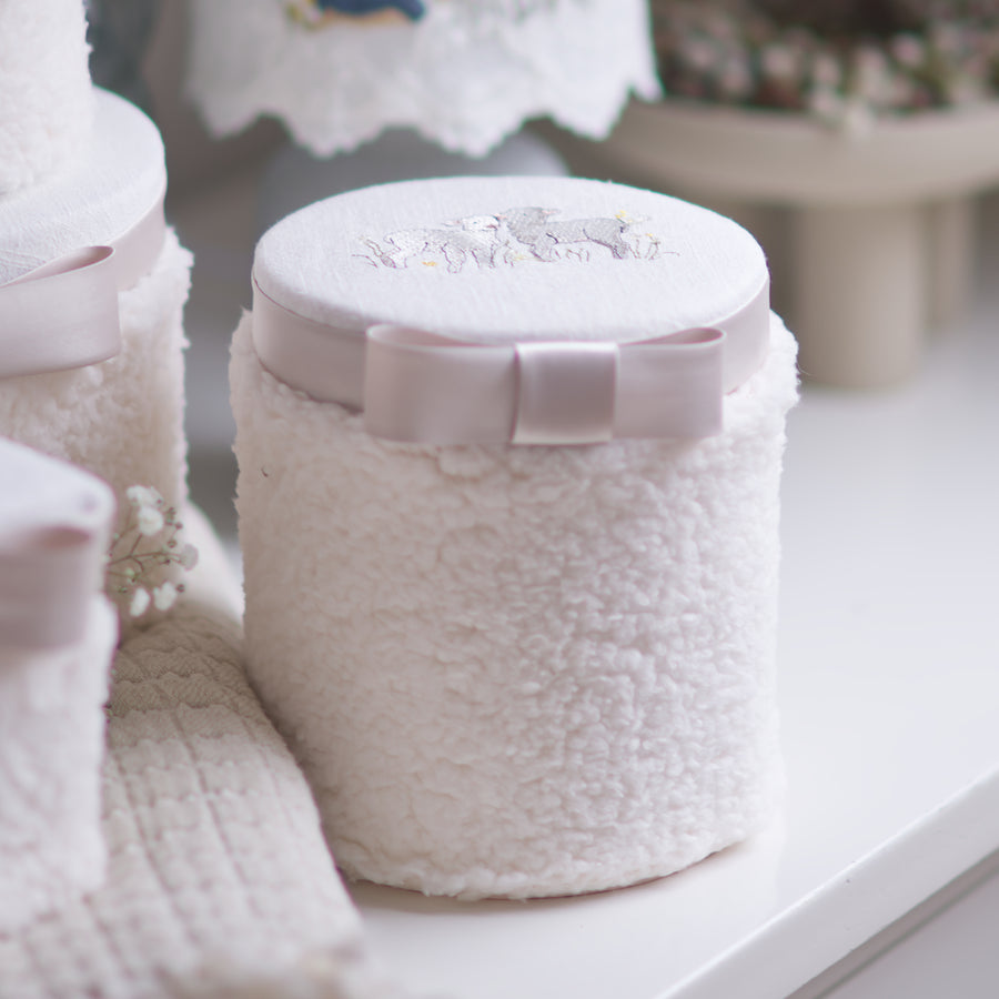 Stickdatei Lämmerfreundschaft