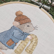 Stickdatei Maus mit Schal