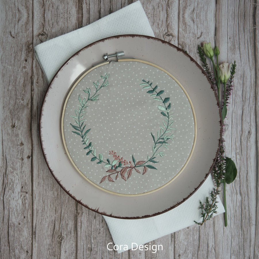 Stickdatei Kranz mit Trockengräsern