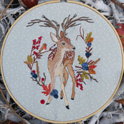 Stickdatei Hirsch im Beerenlaub